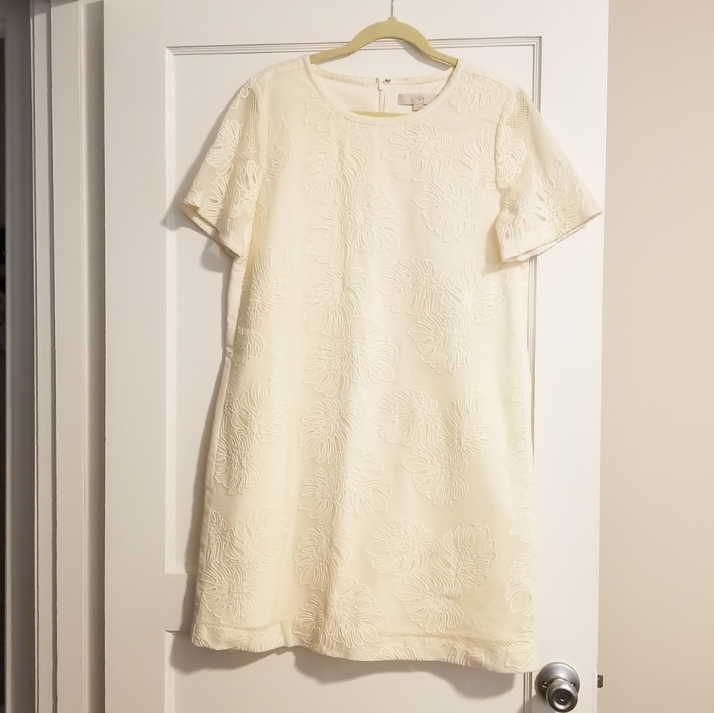 Ann Taylor LOFT Cream Dress w/ Beautiful Detailing
